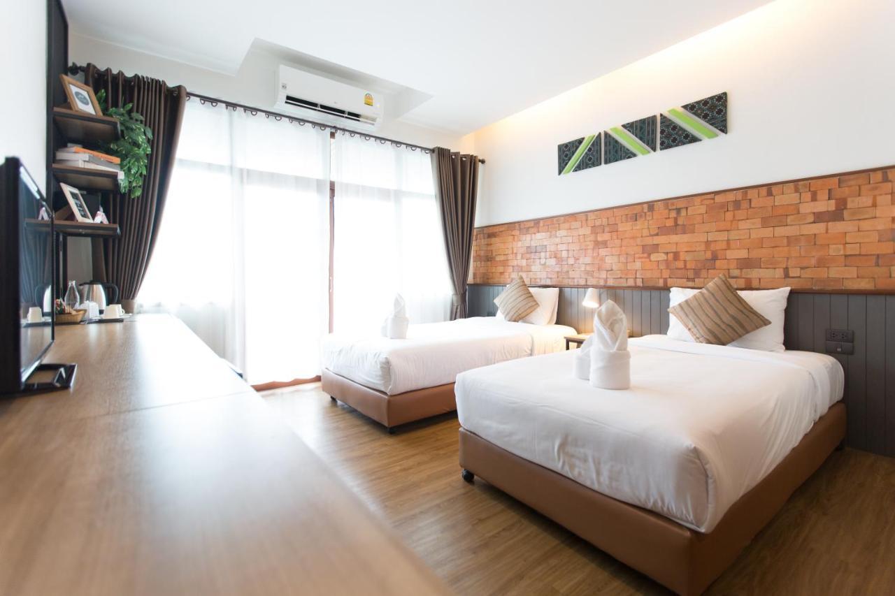 The Old City Wall Inn Chiang Mai Bagian luar foto